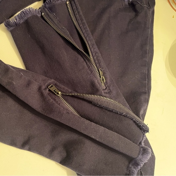 Express Mid Rise Dark Wash Raw Hem Skinny Jeans Sz 8 Women - Picture 9 of 11